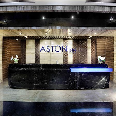 Aston Inn Pandanaran Семаранг Екстер'єр фото