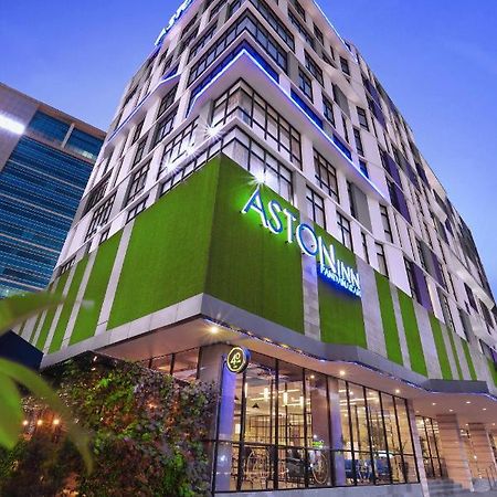 Aston Inn Pandanaran Семаранг Екстер'єр фото