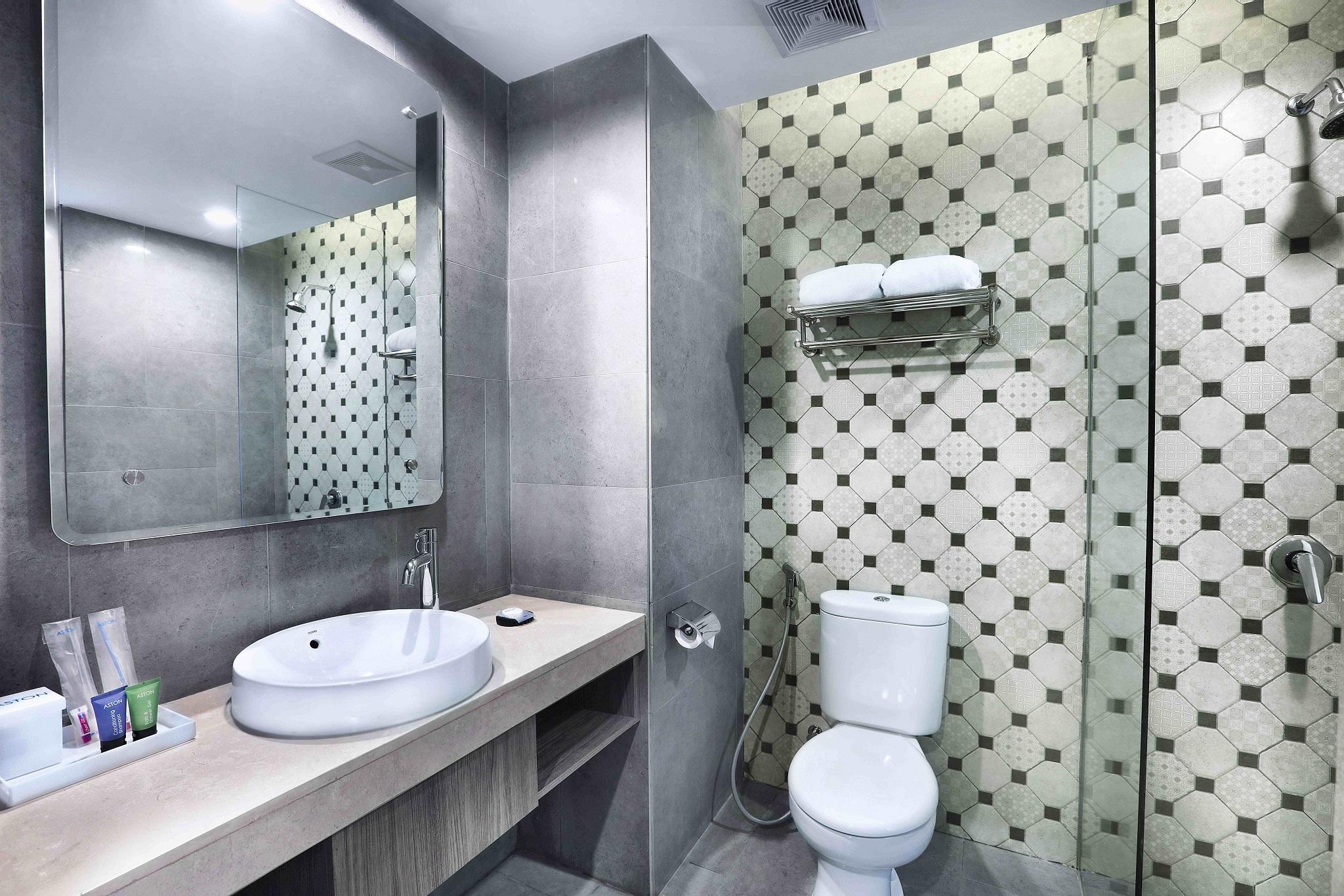 Aston Inn Pandanaran Семаранг Екстер'єр фото