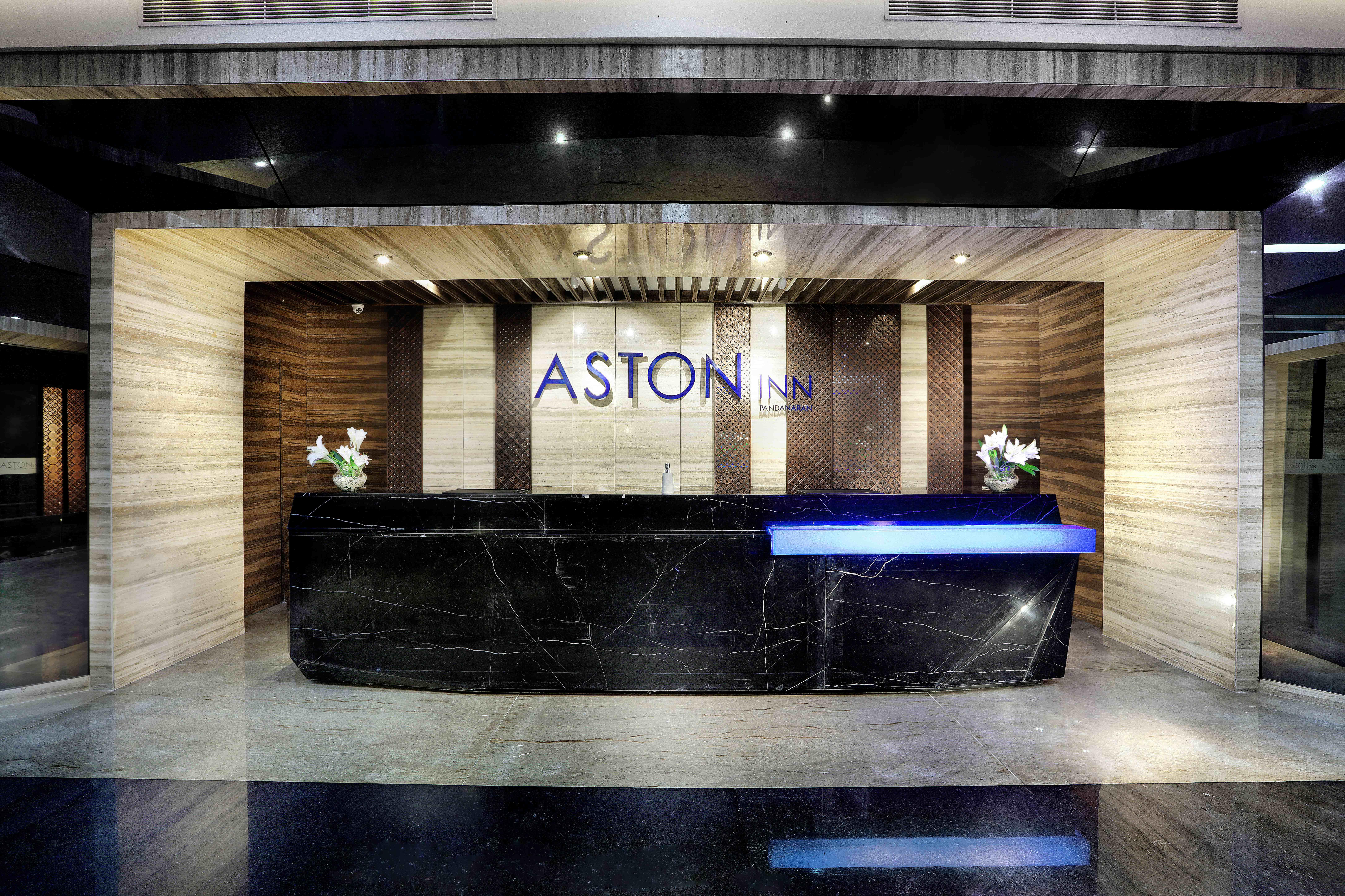 Aston Inn Pandanaran Семаранг Екстер'єр фото