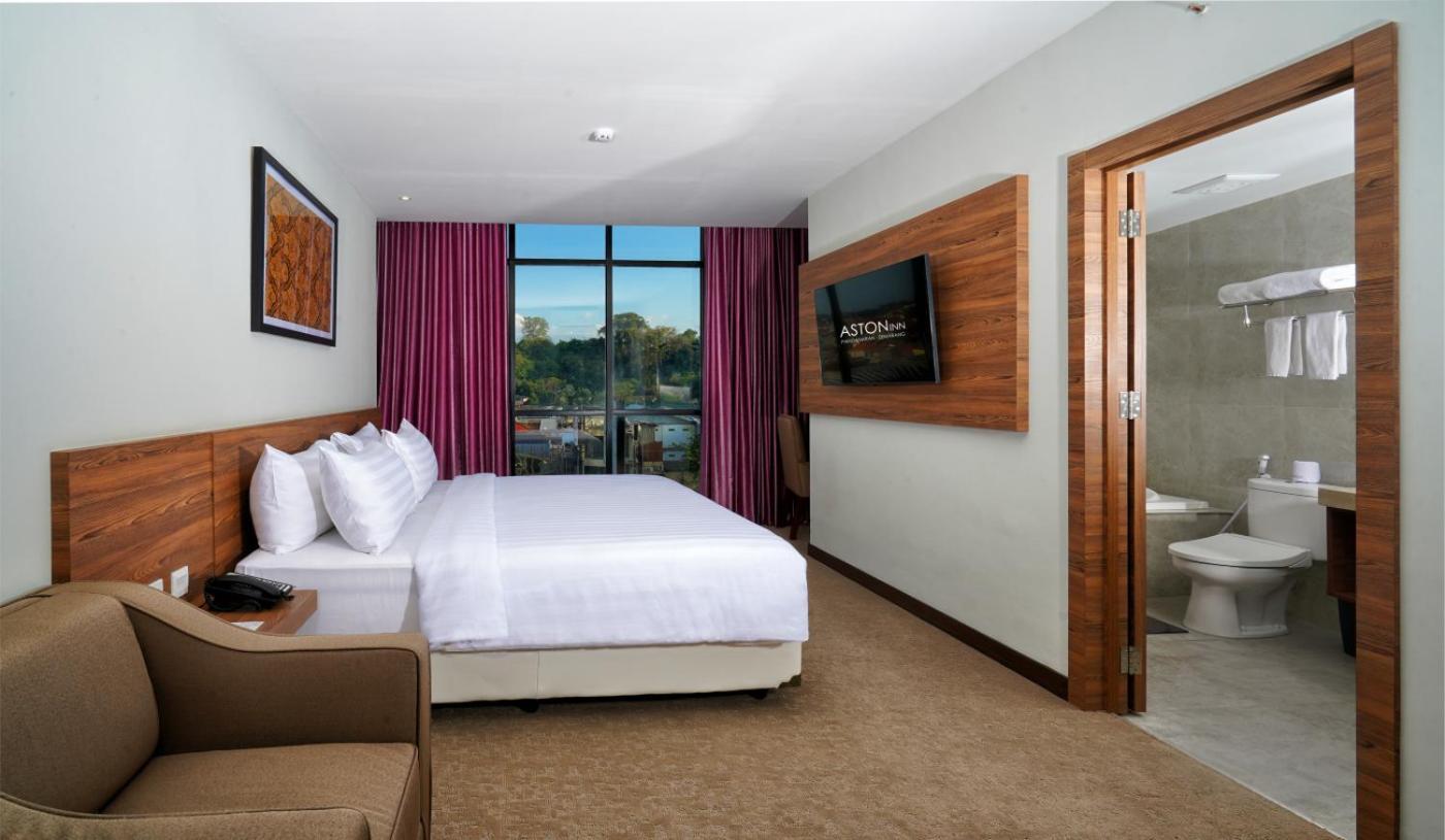 Aston Inn Pandanaran Семаранг Екстер'єр фото