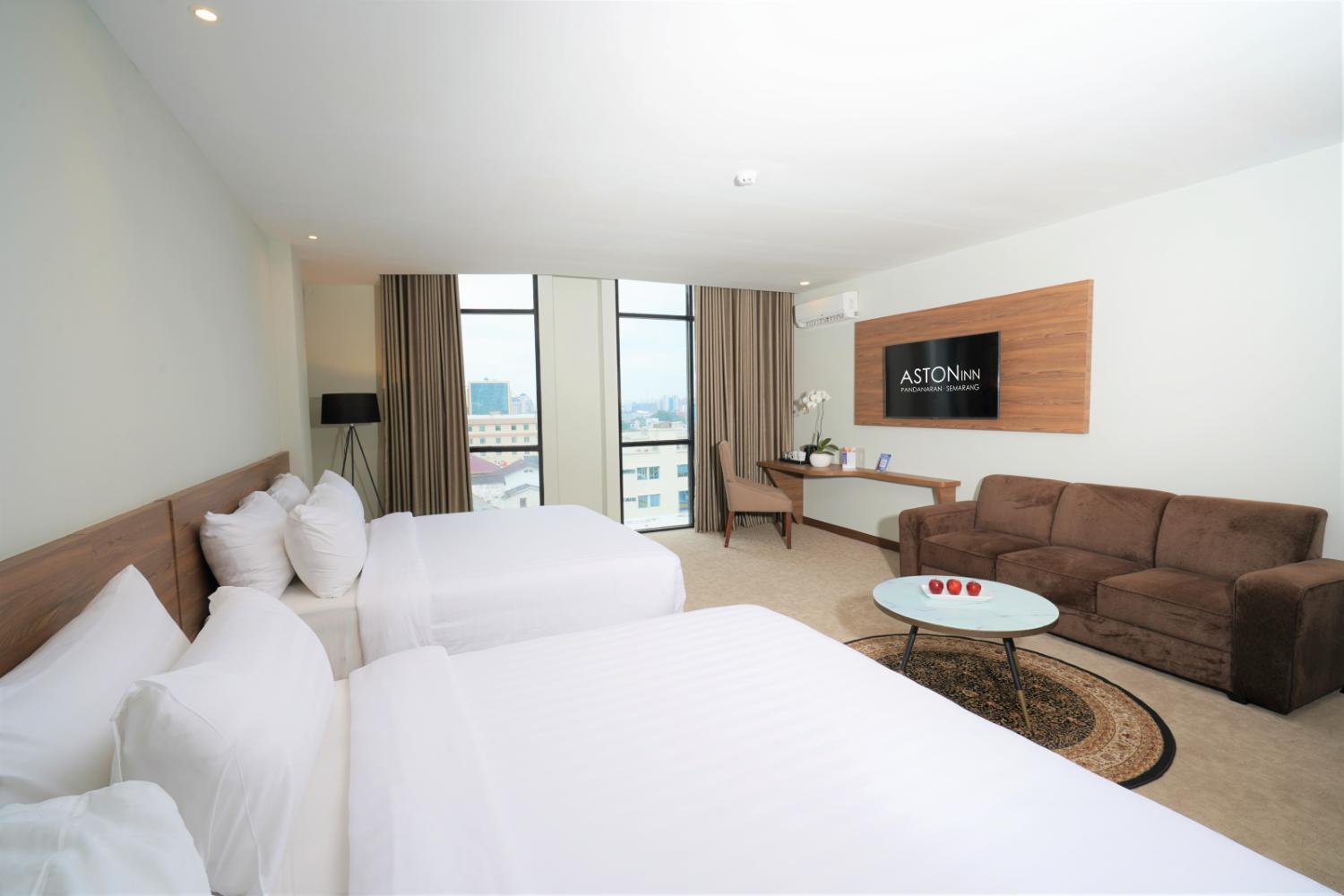 Aston Inn Pandanaran Семаранг Екстер'єр фото