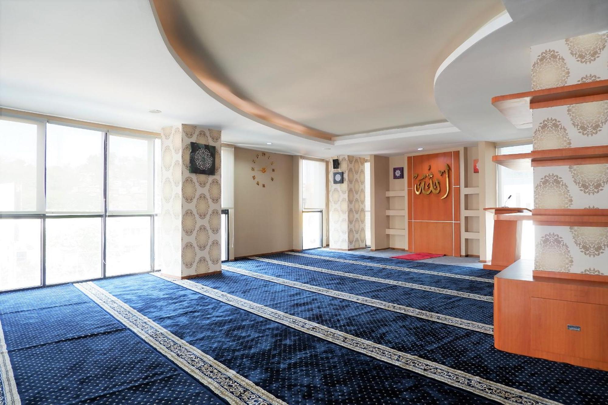 Aston Inn Pandanaran Семаранг Екстер'єр фото