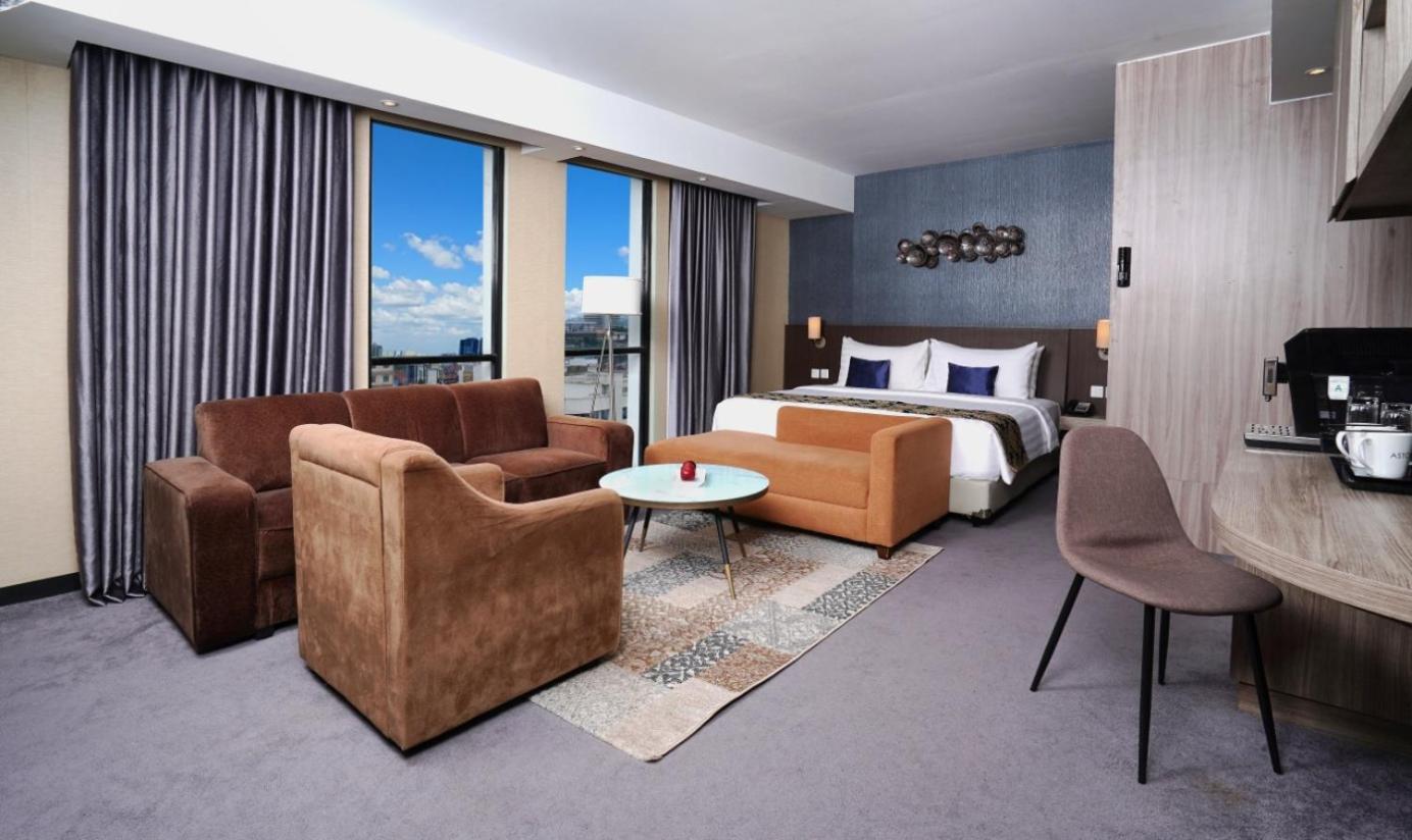 Aston Inn Pandanaran Семаранг Екстер'єр фото