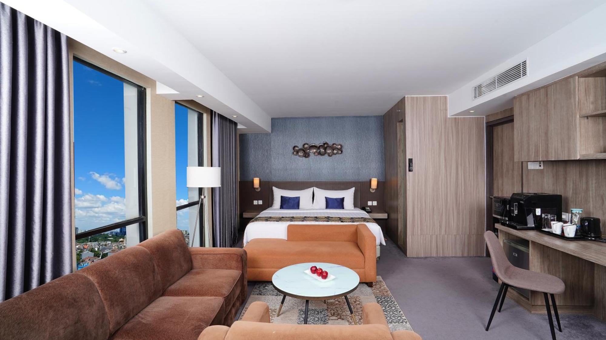 Aston Inn Pandanaran Семаранг Екстер'єр фото
